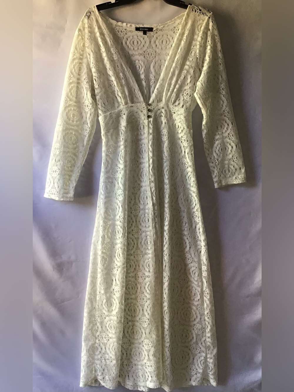 247 Lace V-Neck Cream Duster with Long Sleeves